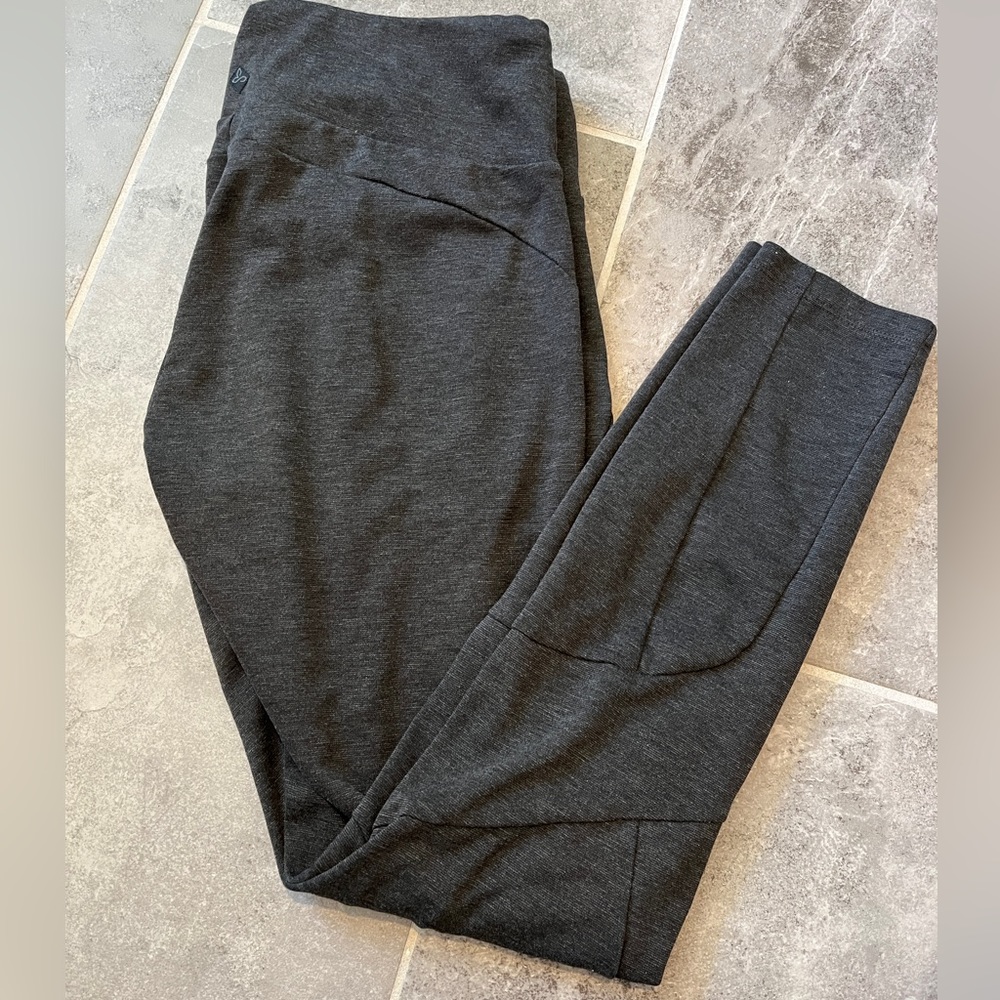 prAna Women's Charcoal Grey Moto Legging Size XL Ergonomic Mid-Rise
